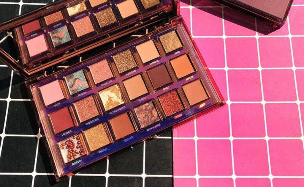 18-Color Rose Eyeshadow Palette